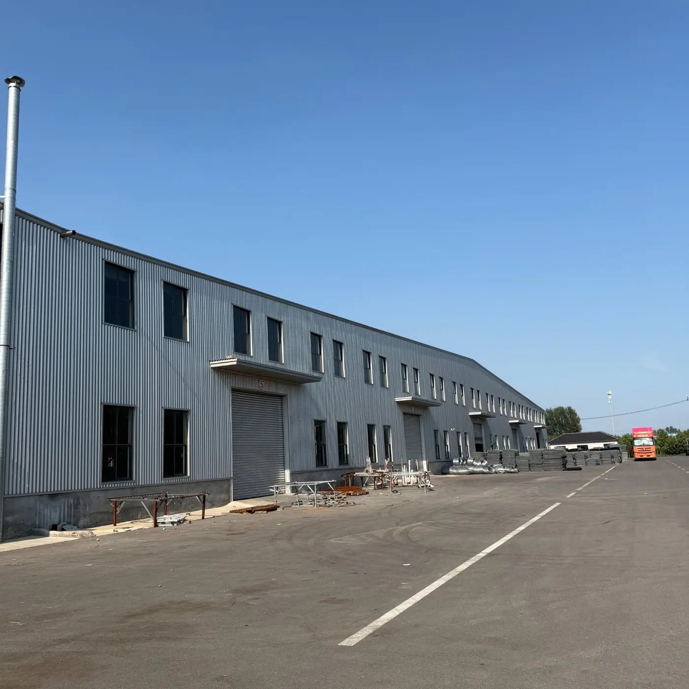 KUNYU FENCING production facility in Zhejiang, China