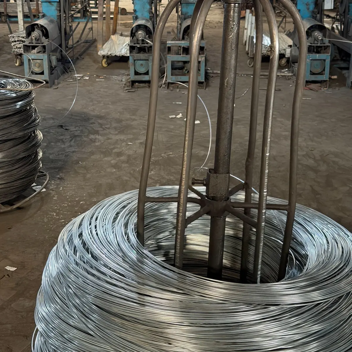 Galvanized wire prepared for fence manufacturing